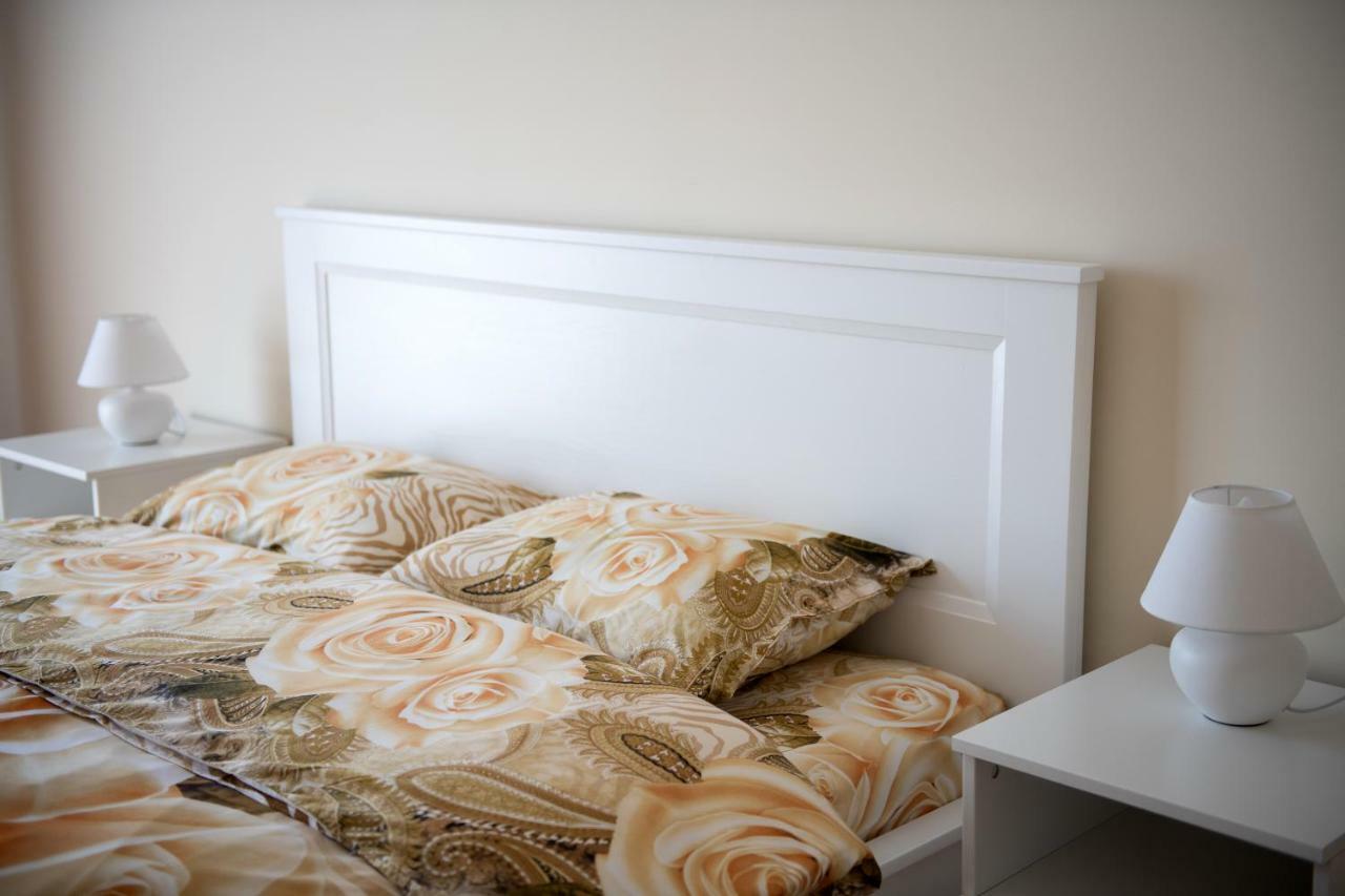 Avalonrestapartments Лвив Екстериор снимка