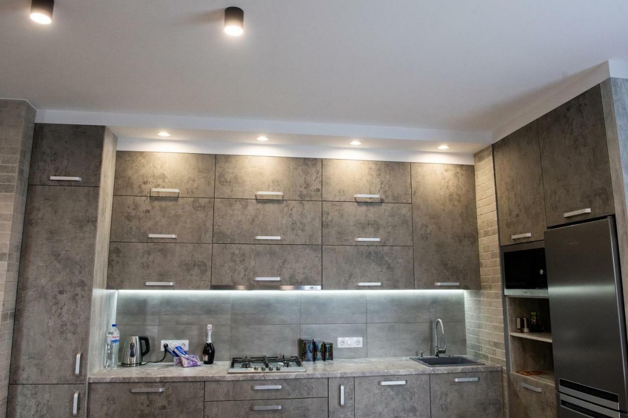 Avalonrestapartments Лвив Екстериор снимка