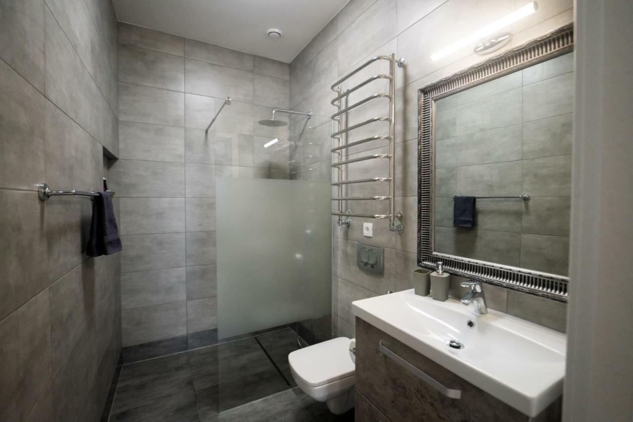 Avalonrestapartments Лвив Екстериор снимка